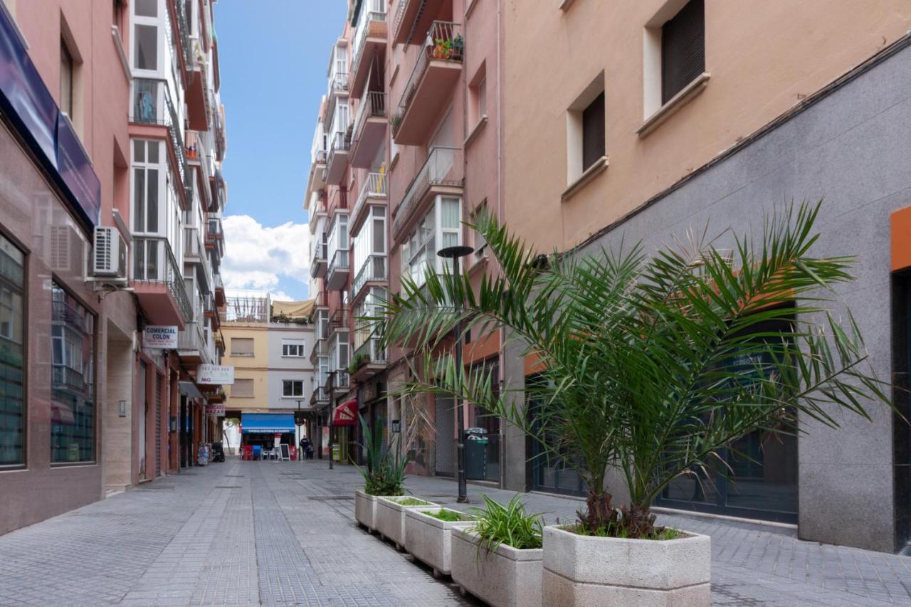 Sea & Wave Soho Family Apartment Малага Экстерьер фото