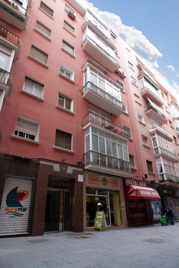 Sea & Wave Soho Family Apartment Малага Экстерьер фото