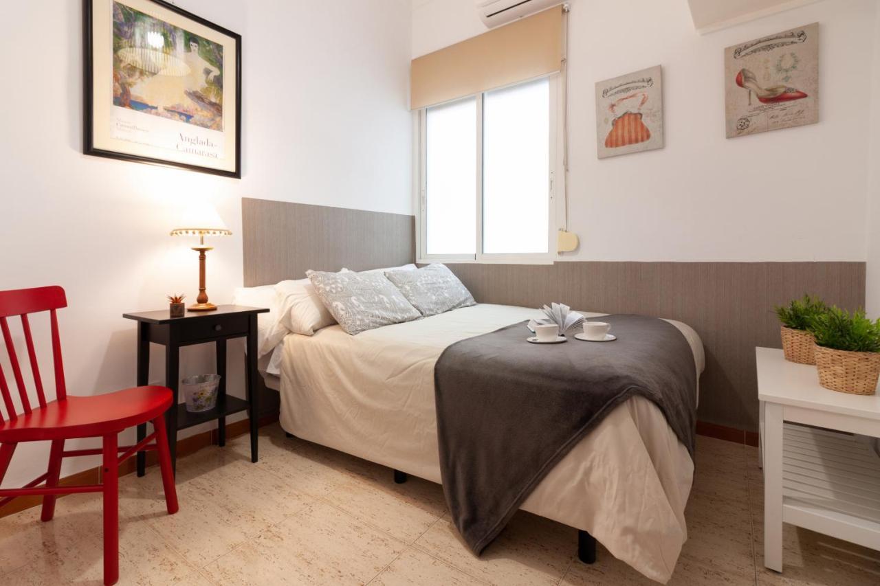 Sea & Wave Soho Family Apartment Малага Экстерьер фото